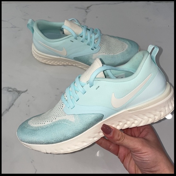 nike air zoom odyssey react